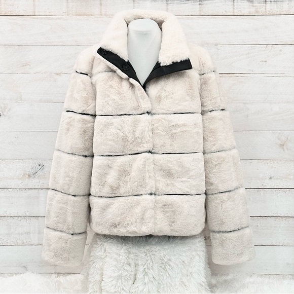 Karl Lagerfield Faux Fur Jacket • Cream • Sz L • NWT - Picture 2 of 16